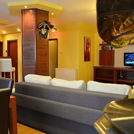 Апартаменти Apartament Central Eric Брашов